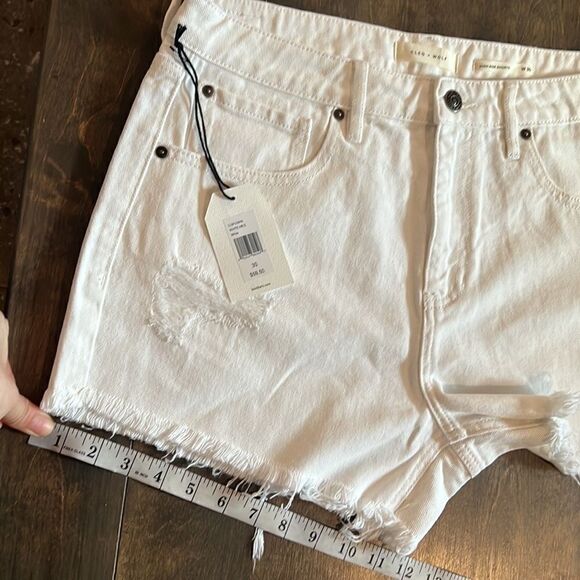 NWT Cleo+Wolf Country Women's High Rise Distressed Shorts Sz-30 - Picture 10 of 15